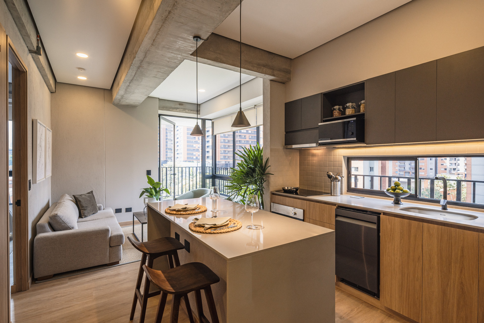 Loft en arriendo en Ciudad del Río – Medellín | Amoblado o sin amoblar